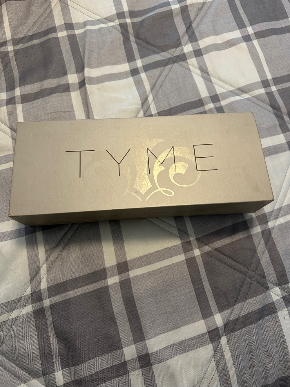 TYME Styling Set Box - Beige Gold Accents